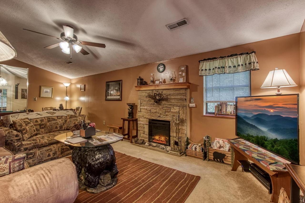 Cozy Creek Cabin Pigeon Forge Buitenkant foto