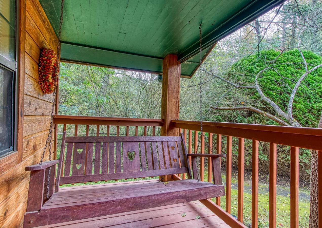 Cozy Creek Cabin Pigeon Forge Buitenkant foto