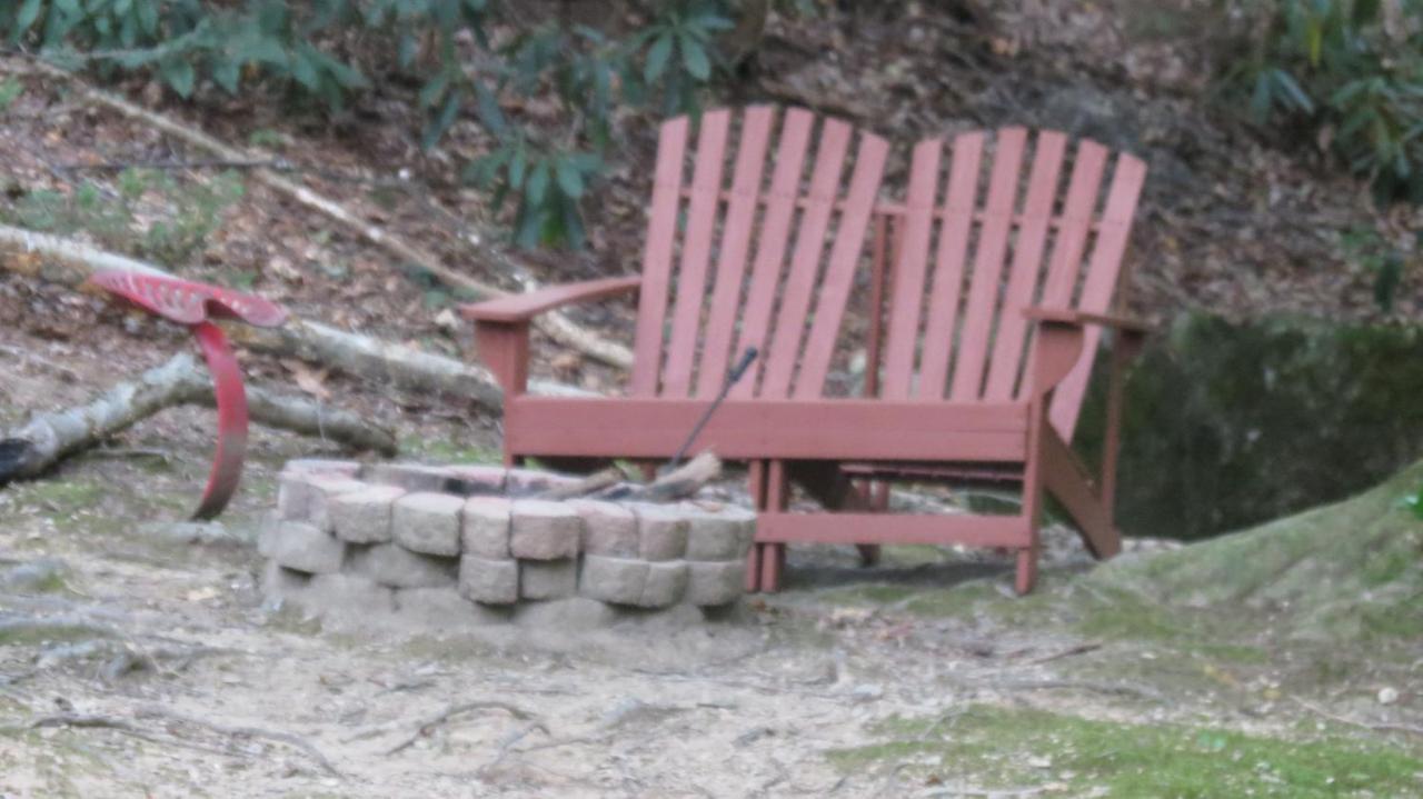 Cozy Creek Cabin Pigeon Forge Buitenkant foto